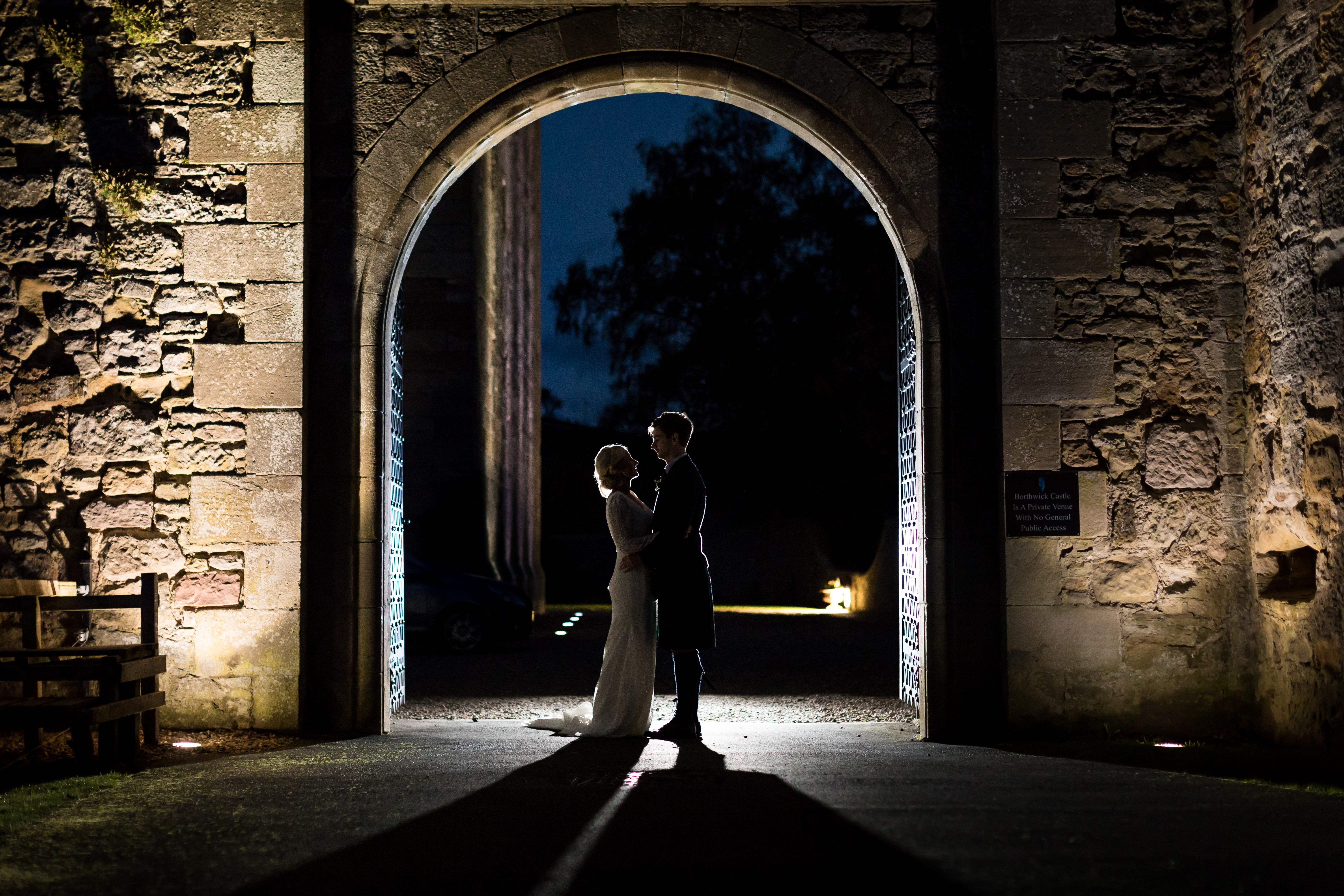 Borthwick-Castle-Wedding-Venues-Near-Edinburgh-Photos-Photographer-Ryan-White-Photography-007